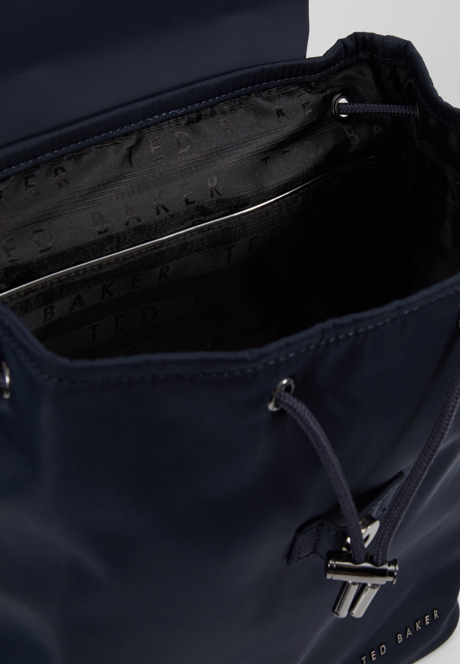 Ted Baker MAHDA Ryggsekk dark blue Zalando.no Ted Baker MAHDA Ryggsekk dark blue Zalando.no