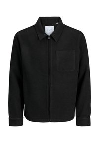 Zwarte zip-up jas met kraag en enkele borstzak, weergegeven op een witte achtergrond.