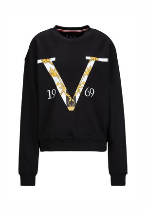 Schwarzer Sweatshirt mit einem verkürzten Design, das ein großes weißes und goldenes "V"-Grafik sowie das Jahr "1969" in Weiß zeigt. Weicher Stoff und gerippte Bündchen.