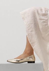 Notre-V Ballerina's - goud