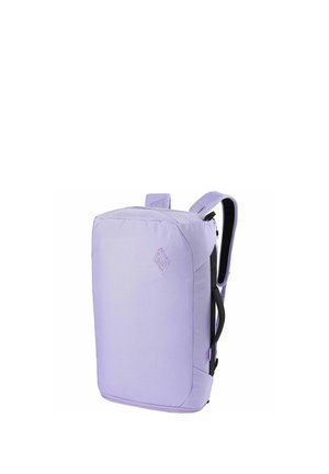 Sac à dos rectangulaire violet clair avec bretelles rembourrées, poignée latérale et logo géométrique subtil à l'avant.