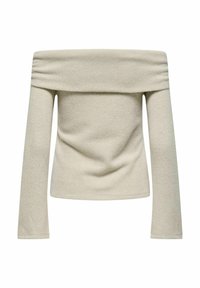 Top de hombros descubiertos en tejido de canalé color beige claro. Diseño ajustado con mangas largas y detalles fruncidos en el escote. Textura suave.