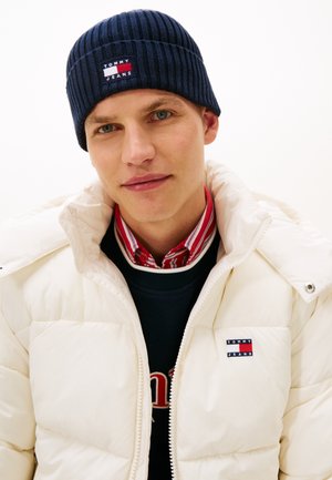 Tommy Jeans, HERITAGE CORE BEANIE - Huer - dark night navy