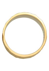 Anello color oro con una superficie texturizzata e irregolare. Il design presenta una banda interna liscia e un bordo esterno leggermente irregolare.