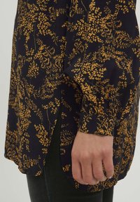 b.young BYJOSA - Button-down blouse - dried tobacco mix