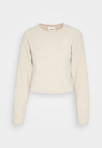 Cremfarbener, gerippter Strickpullover mit langen Ärmeln, Rundhalsausschnitt und leicht verkürzter Passform, etikettiert Monki.