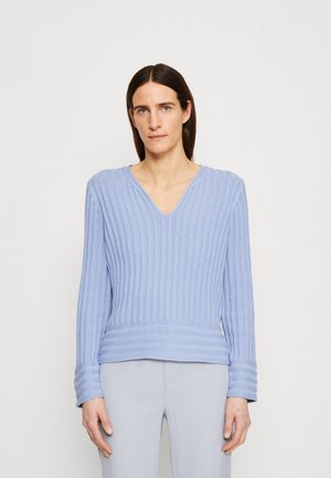 Strikkegenser - dreamy blue