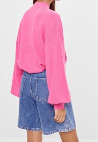 Bershka Stickad tröja - pink