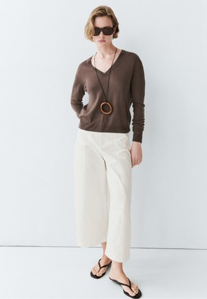 Massimo Dutti CREW NECK WITH LONG SLEEVES - Trui - dark brown