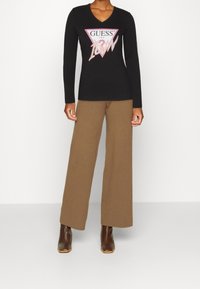 Guess Maglietta a manica lunga - black