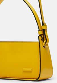 Liebeskind Berlin FRANZIS XS HOBO - Borsa a mano - zitrone