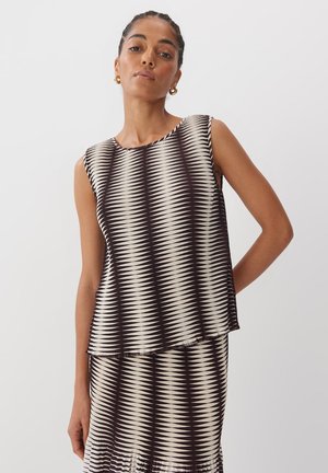 Ärmelloses Top mit geometrischem Muster in Creme und Dunkelbraun, aus einem strukturierten Stoff gefertigt, mit lockerer Passform und abgerundetem Ausschnitt.