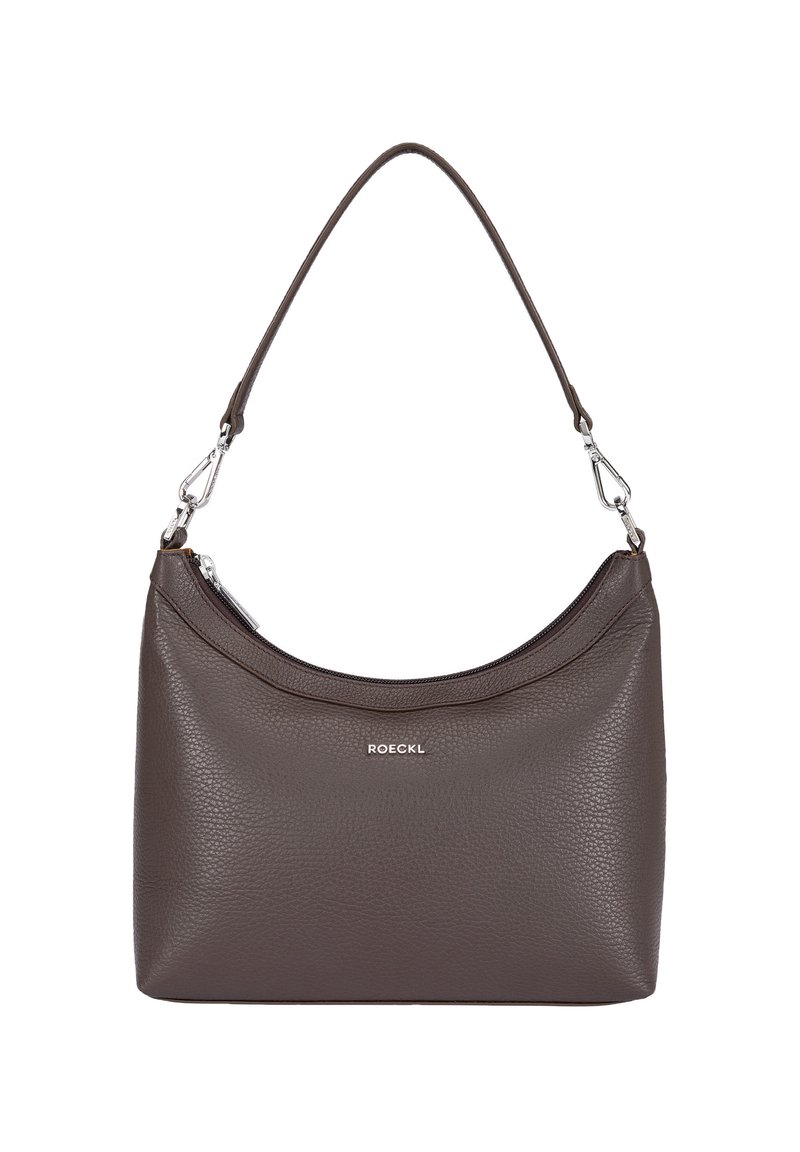 Braune Ledertasche mit glatter Textur und geschwungenem Design. Verfügt über einen Reißverschluss und einen einzelnen, flexiblen Schulterriemen. Logo sichtbar.