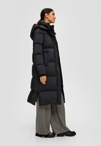 s.Oliver BLACK LABEL MIT STEPPUNG - Sulemantel - dunkelgrau