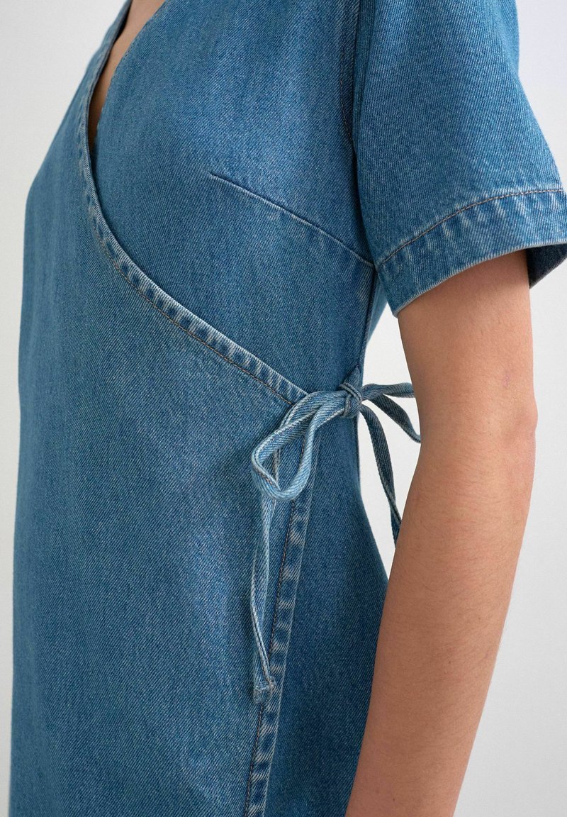 topshop denim midi dress Topshop - Denim Midi Dress - Women - Cotton/Lyocell - 0 US