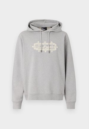 Moleton cinza feito de uma mistura de algodão, apresentando uma gráfica frontal em texto off-white e um padrão ornate. Inclui cordões e punhos canelados.