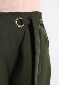 mint&berry Spodnie materiałowe