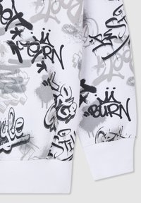 Felpa bianca con motivo graffiti in nero e grigio, con polsini e orlo a coste. Il tessuto è liscio con un design leggermente strutturato.