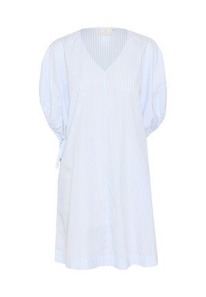 Gaiši zila un balta svītrainā kleita ar V veida kakla izgriezumu, īsām pūkainām piedurknēm un sasienamām detaļām sānos. Izgatavota no elpojoša auduma.