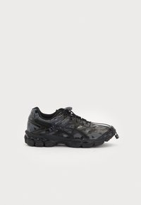 ASICS SportStyle GEL CUMULUS 16 SSCB SIGNATURE SERIES CECILIE BAHNSEN UNISEX - Sporta apavi - black