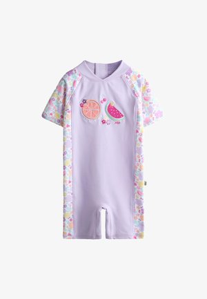 Lavendel korte mouwen romper met bloemenpatroon op mouwen en zijden, met geborduurde sinaasappelschijf, watermeloen, kersen en kleine bloemen aan de voorkant.