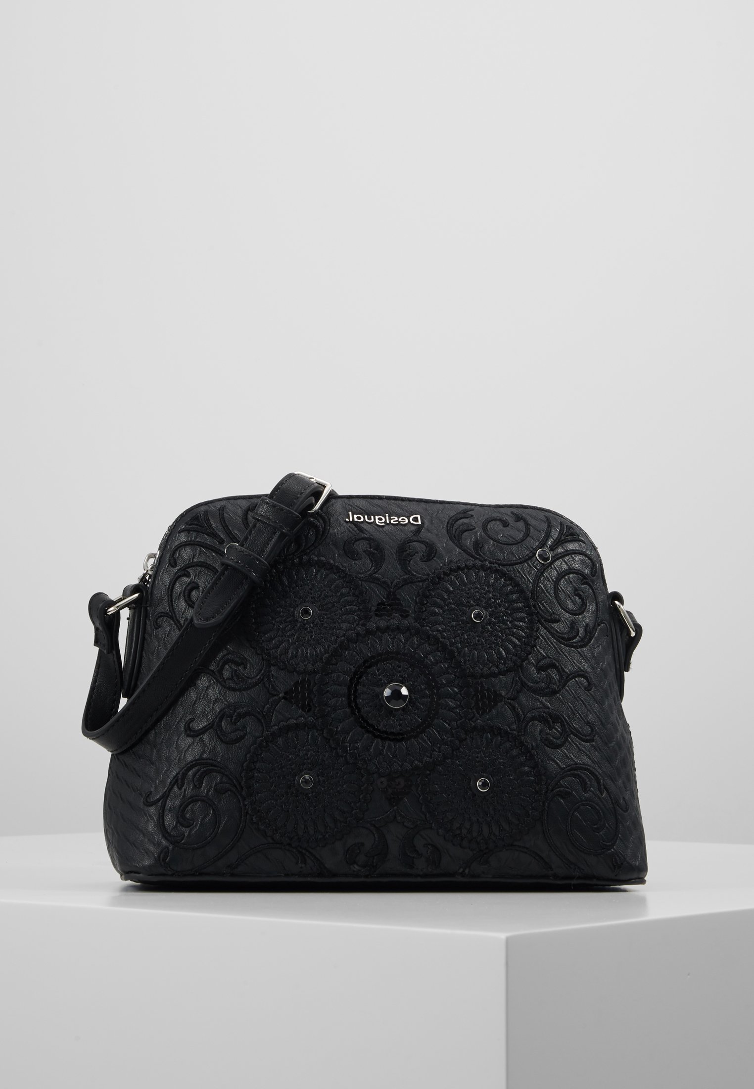 Desigual BOLS MAJESTIC DEIA Skulderveske black Zalando.no Desigual BOLS MAJESTIC DEIA Skulderveske black Zalando.no