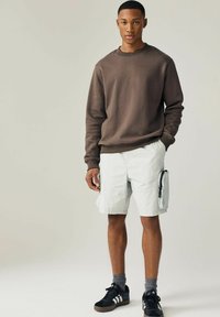 Next REGULAR FIT - Short - off white