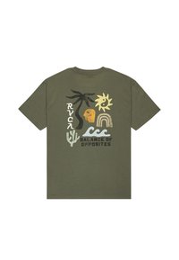 Olijfgroene katoenen T-shirt met een grafische print van een palmboom, zon, regenboog, cactus en de tekst "BALANCE OF OPPOSITES" in verschillende kleuren.