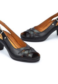 Pikolinos ALMENARA - Sandalias - black