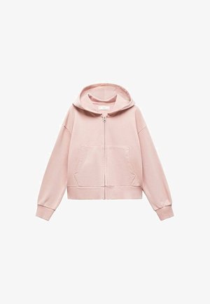 Sweat à capuche court rose clair avec fermeture éclair, poches avant, poignets côtelés et capuche, présenté sur un fond blanc.