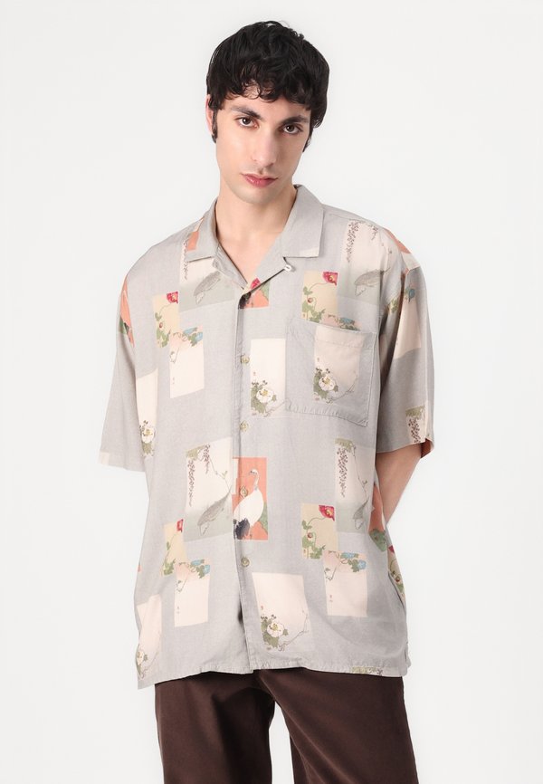 RESORT - Shirt - postcards2