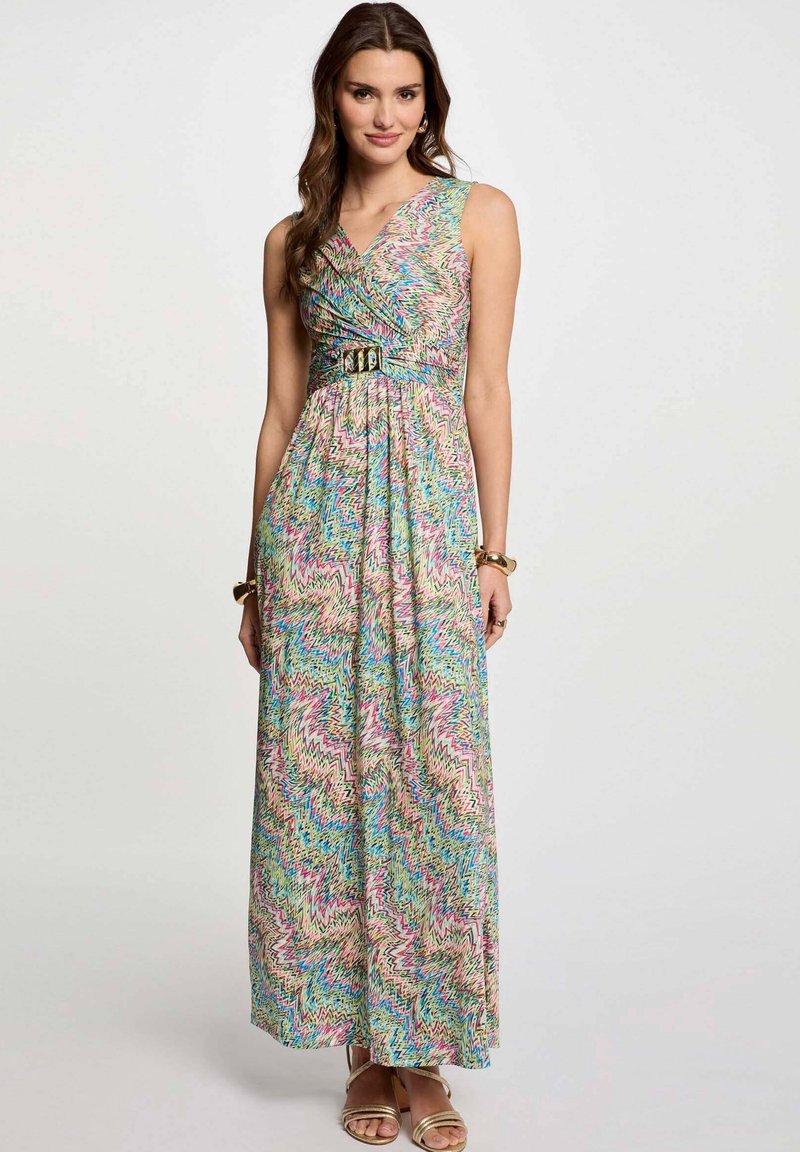 Abito maxi con scollatura a V, vivace motivo a zigzag in rosa, verde e blu. Presenta una vita stretto con una fibbia dorata.