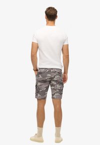 Superdry & Co CORE  - Shorts - ice camo