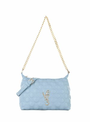 Borsa in pelle azzurro chiaro con texture a rete circolare, tracolla in catena dorata e logo inciso "V3" sul davanti. Design compatto e strutturato.