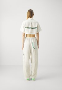 Thumbnail Image 3