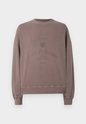 Sweat-shirt mauve à col ras du cou avec poignets et ourlet côtelés, présentant un texte et un logo "Citizen of Denmark" décolorés au centre de la poitrine.