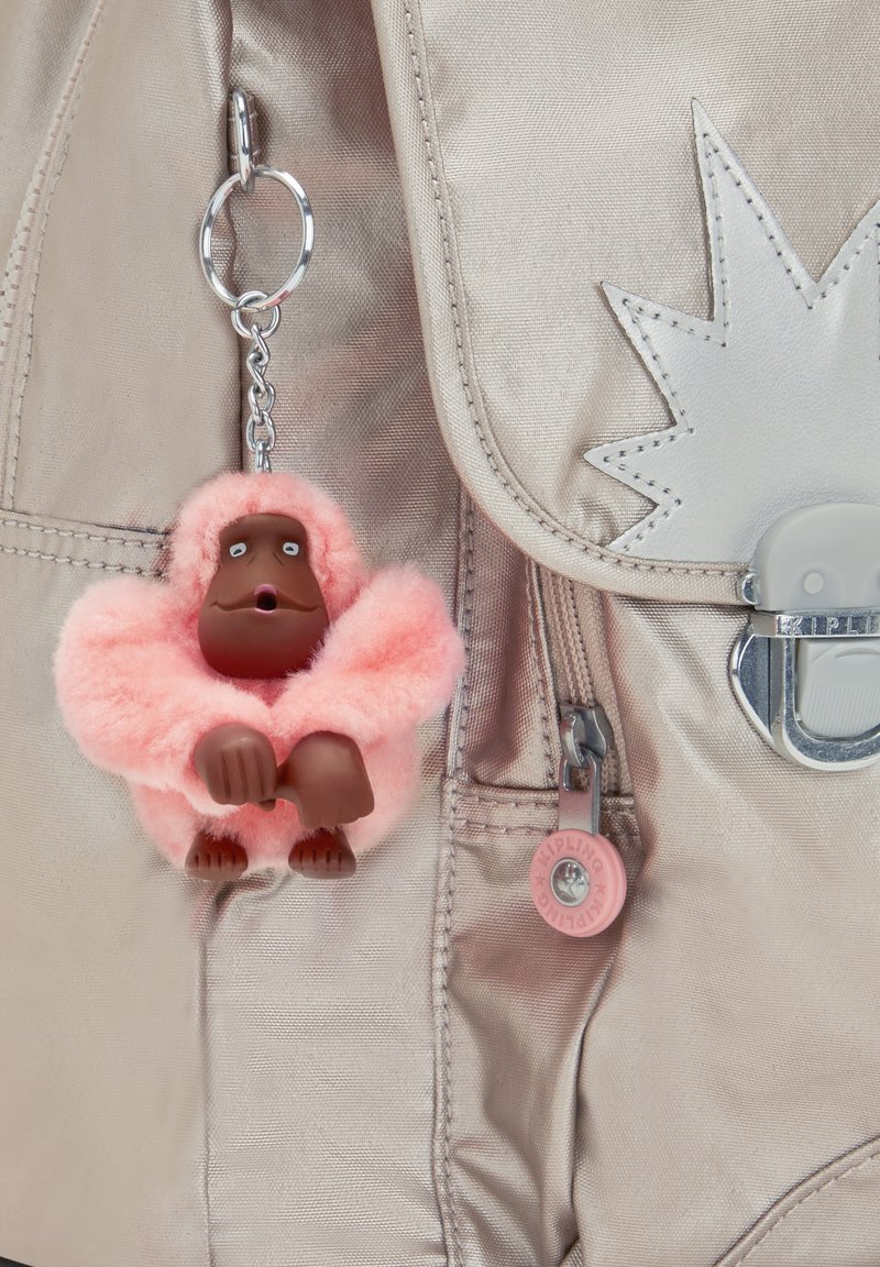 Kinder Schulranzen & Sets | Kipling INIKO BTS Schulranzen soft metallic glow/rosa - PX05565 Kinder Schulranzen & Sets | Kipling INIKO BTS Schulranzen soft metallic glow/rosa - PX05565