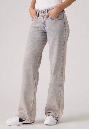 SUPERLOW LOOSE - Laza szabású farmerek - rose water