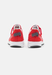 New Balance Sneakers basse - true red