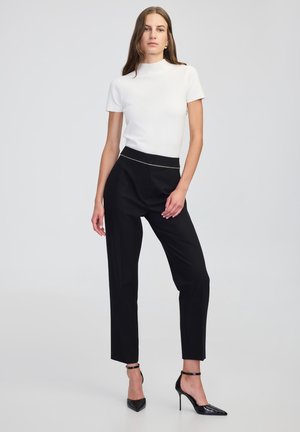CONTRAST-PIPING CIGARETTE - Broek - black
