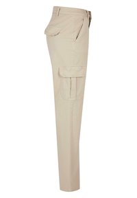 Pantalones cargo beige de corte recto, con bolsillos laterales, un bolsillo superior con solapa y costuras reforzadas para mayor durabilidad.