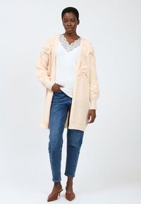 INFLUENCER FLOWER APPLICATION  - Vest - cream