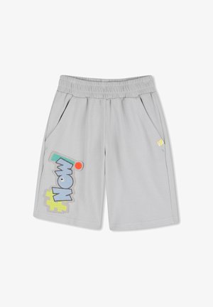 Grijze korte broek van zachte stof, met een elastische tailleband, twee zijzakken en kleurrijke, geborduurde "WOW"-afbeeldingen aan de voorkant.