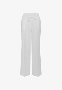 Unselected, white