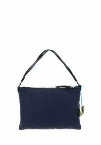Sac en cuir bleu marine avec une texture lisse, fermeture éclair et une petite poignée. Il présente un accent décoratif bleu et une étiquette circulaire.