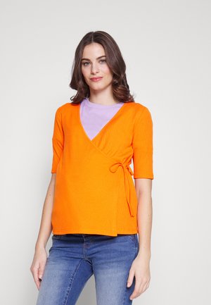 MAMALICIOUS MLALAIA WRAP TOP - T-shirts med print - mandarin orange
