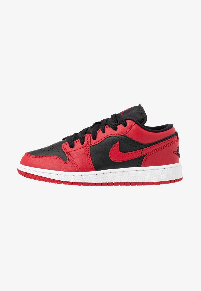 Jordan Air 1 Low Unisex Chaussures De Basket Gym Red Black White Rouge Zalando Fr Jordan Air 1 Low Unisex Chaussures De Basket Gym Red Black White Rouge Zalando Fr