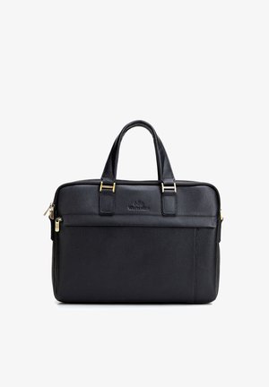 Valigetta nera in pelle testurizzata con doppi manici, tasca frontale con cerniera e dettagli in metallo dorato.