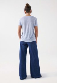 Salsa Jeans LINEN V-NECK - Camiseta básica - blau