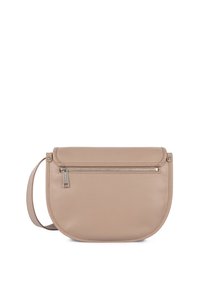 Borsa a tracolla in pelle beige con forma arrotondata, tasca frontale con zip e una lunga tracolla regolabile. Texture liscia e design minimalista.